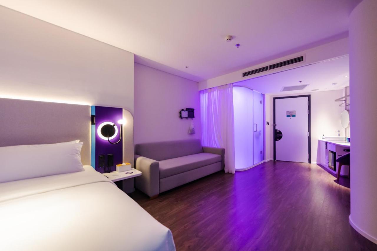 Tru By Hilton Hanoi Station Exterior photo