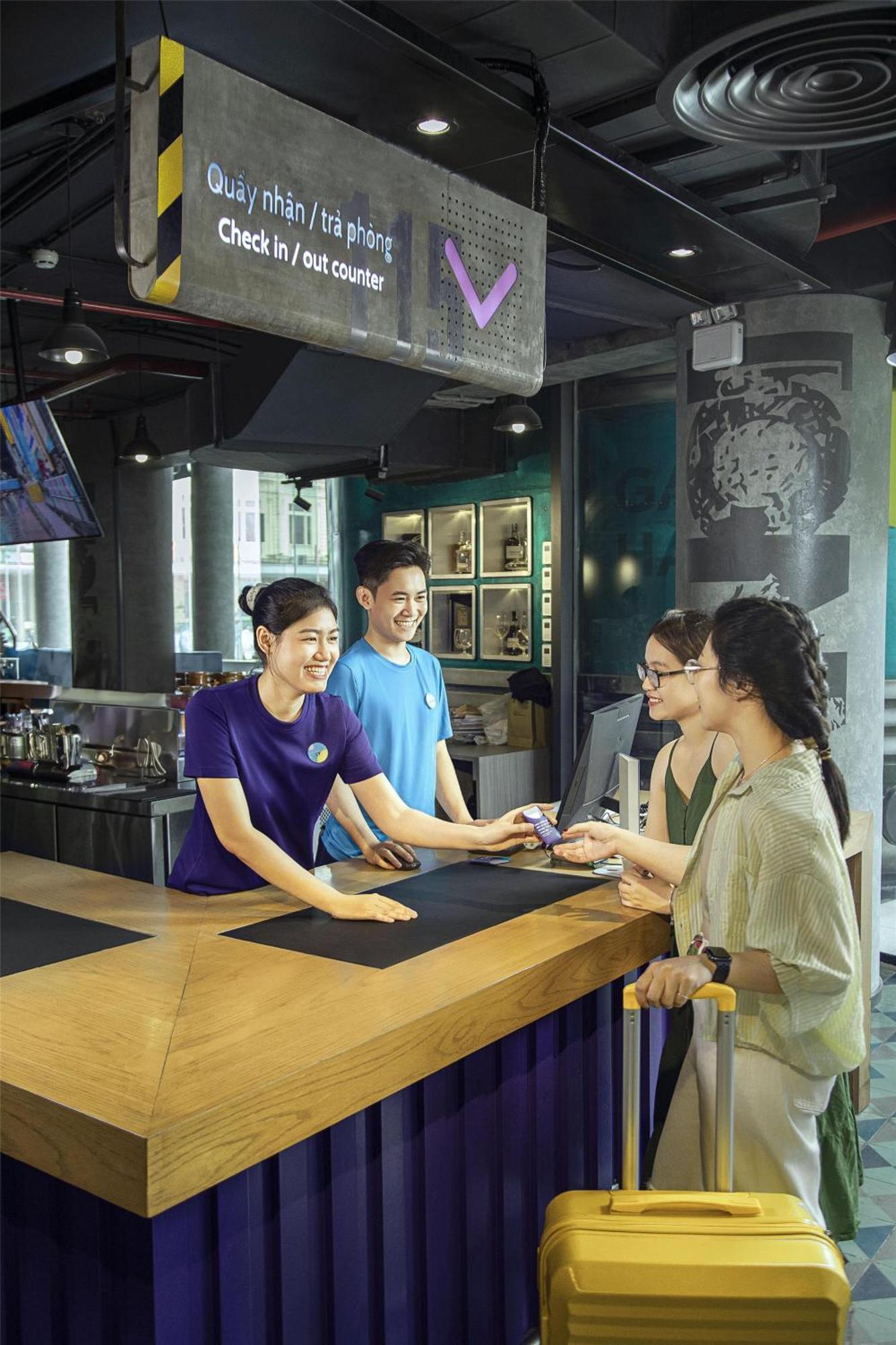 Tru By Hilton Hanoi Station Exterior photo
